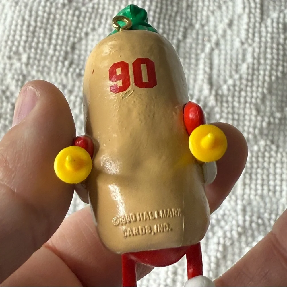 Vintage‎ 1990 Hallmark Keepsake Hot Dogger Skiing Ornament Retro Hot Dog 90s